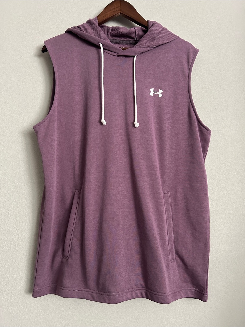 Under Armour Dusty Mauve Hooded Muscle Tank – Size Large